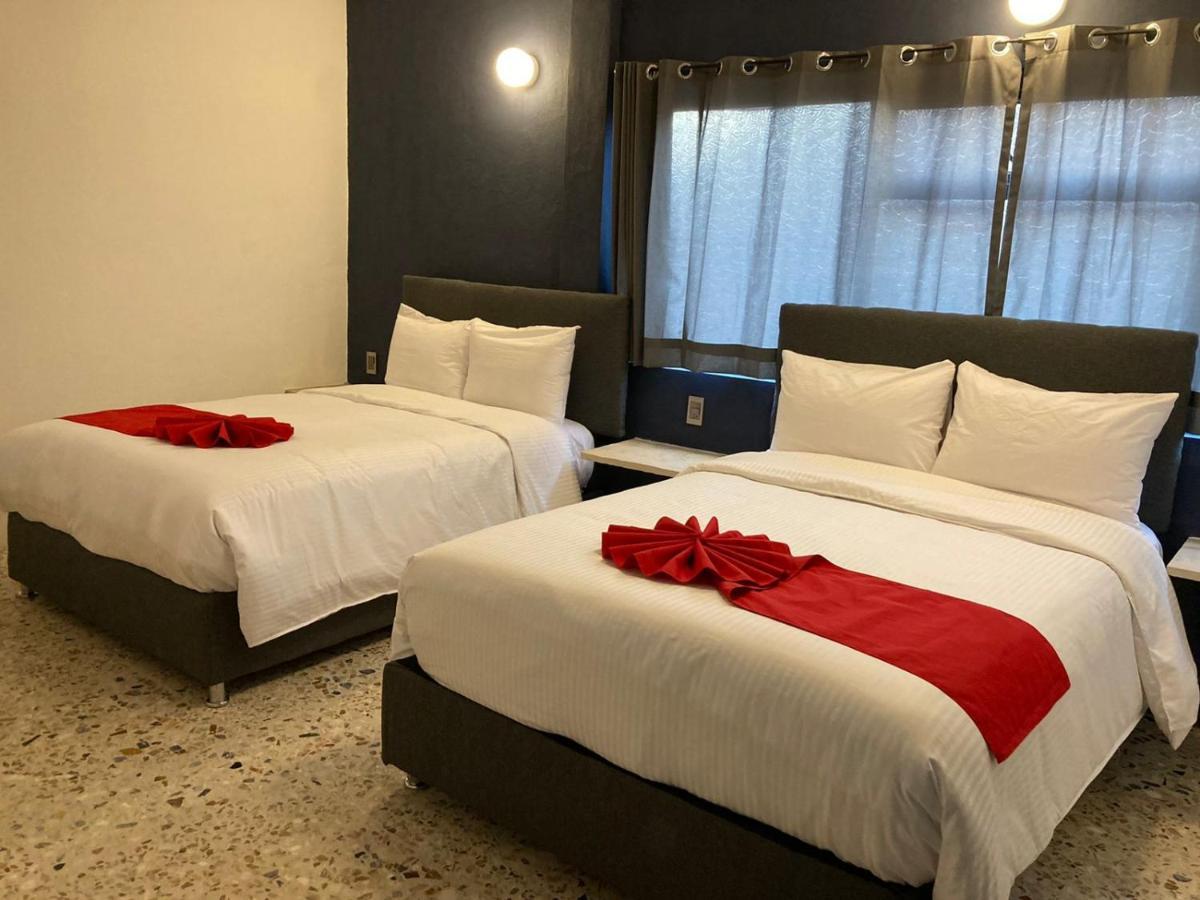 Hotel Terraza Casa Blanca ซานกริสโตบัล เด ลาสกาซาส ภายนอก รูปภาพ