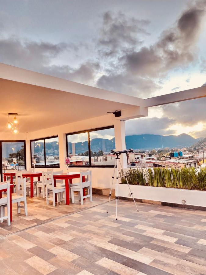 Hotel Terraza Casa Blanca ซานกริสโตบัล เด ลาสกาซาส ภายนอก รูปภาพ