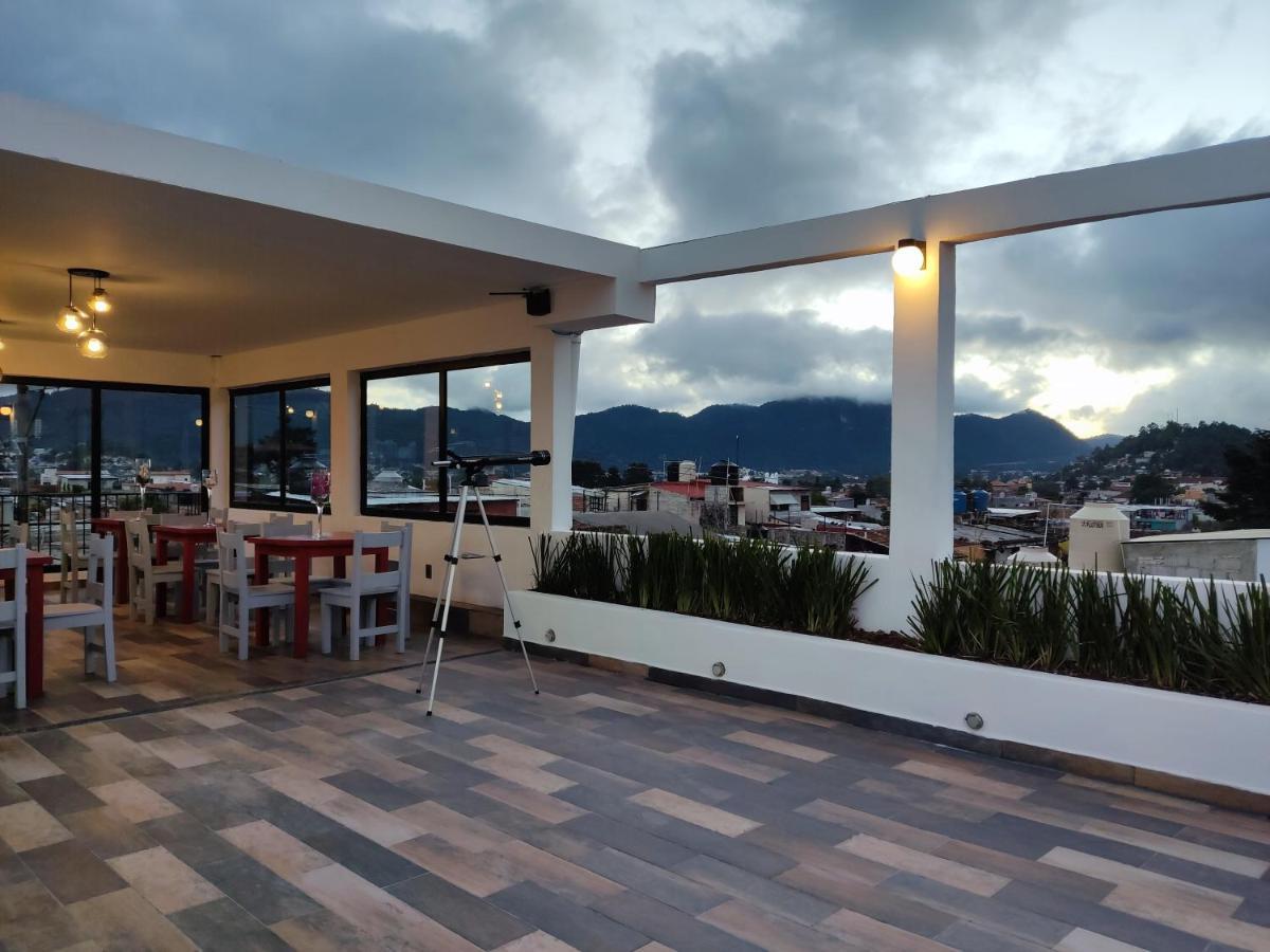 Hotel Terraza Casa Blanca ซานกริสโตบัล เด ลาสกาซาส ภายนอก รูปภาพ