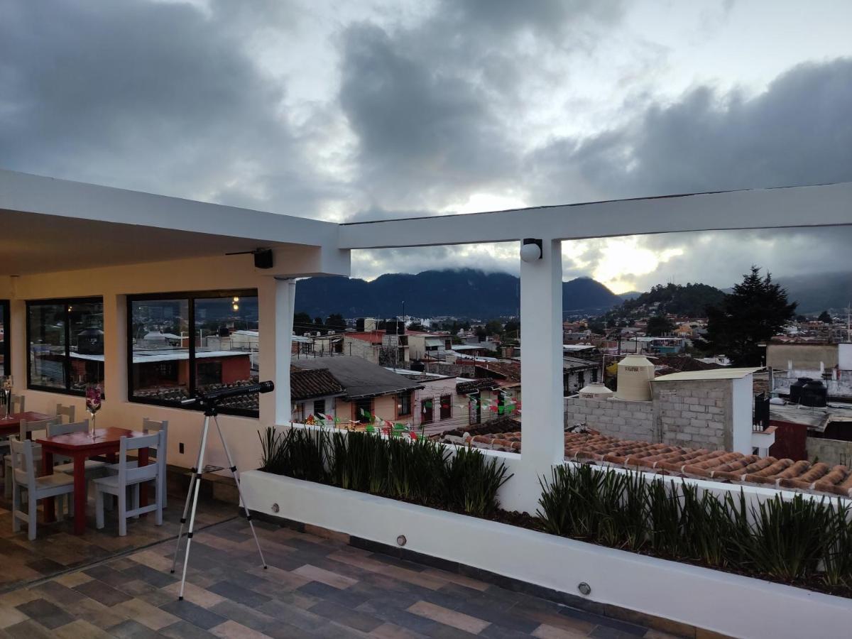 Hotel Terraza Casa Blanca ซานกริสโตบัล เด ลาสกาซาส ภายนอก รูปภาพ